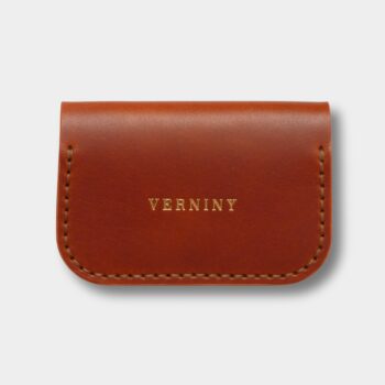 Personalizovaný cardholder Brown 003 – hnedé šitie, pohľad spredu